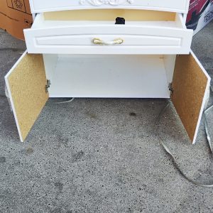 کابین M1 – کابین خالی اجاق گاز با دو درب و یک کشوی ریلی در 6 رنگ